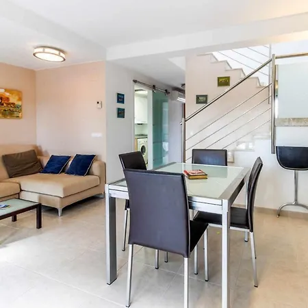 Apartment La Pineda Duplex Con Terraza Centrico En Sagaro Gerona